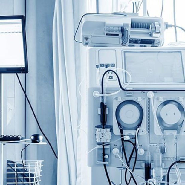 Omma oldida kaltaklash